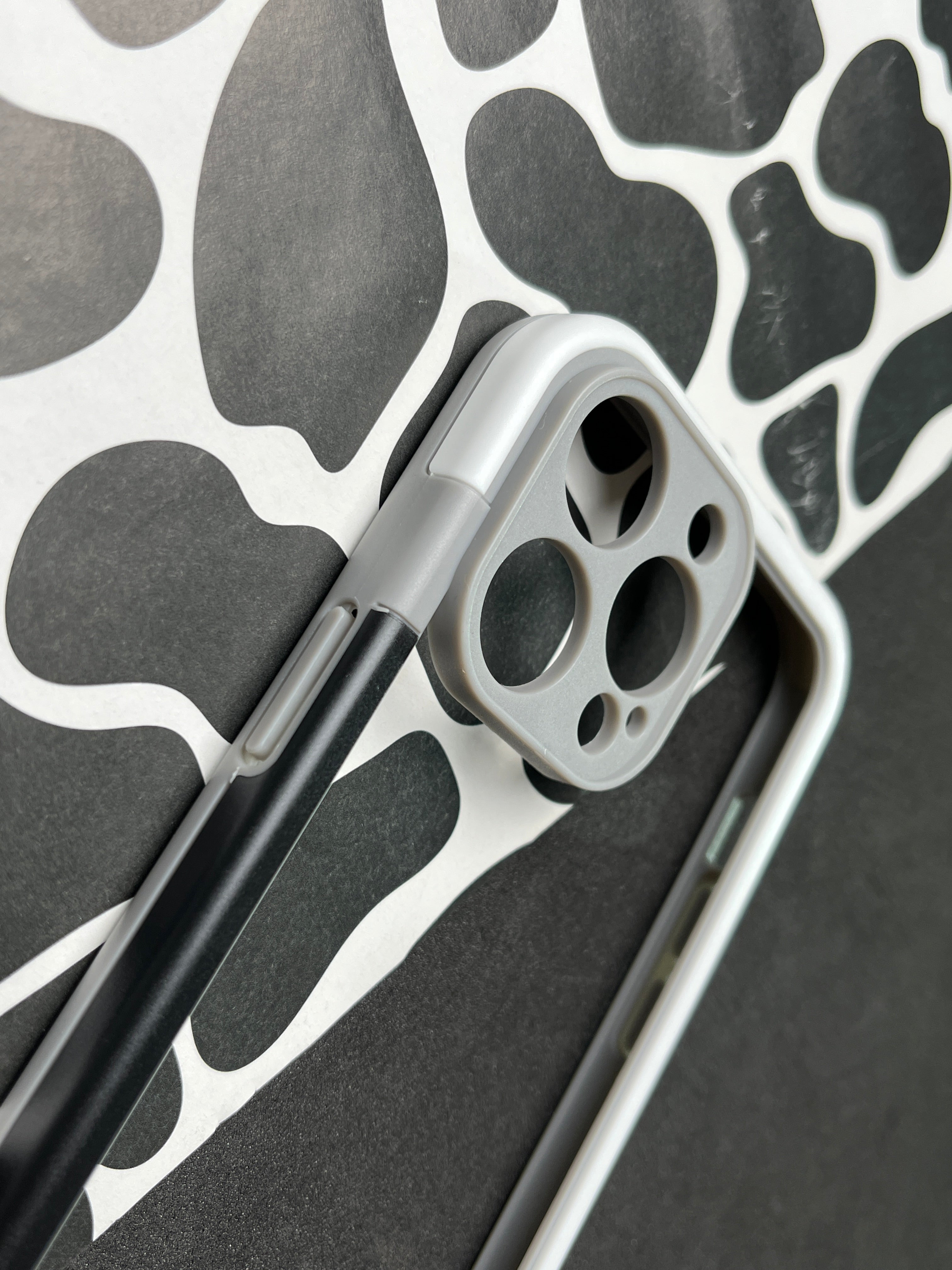 Walnut Black Bumper ring for iPhone - GenZ