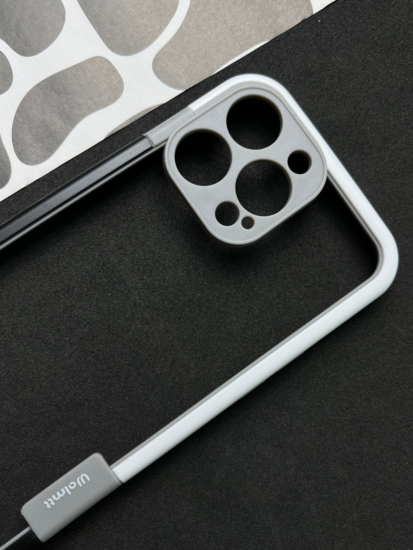 Walnut Black White Bumper ring for iPhone