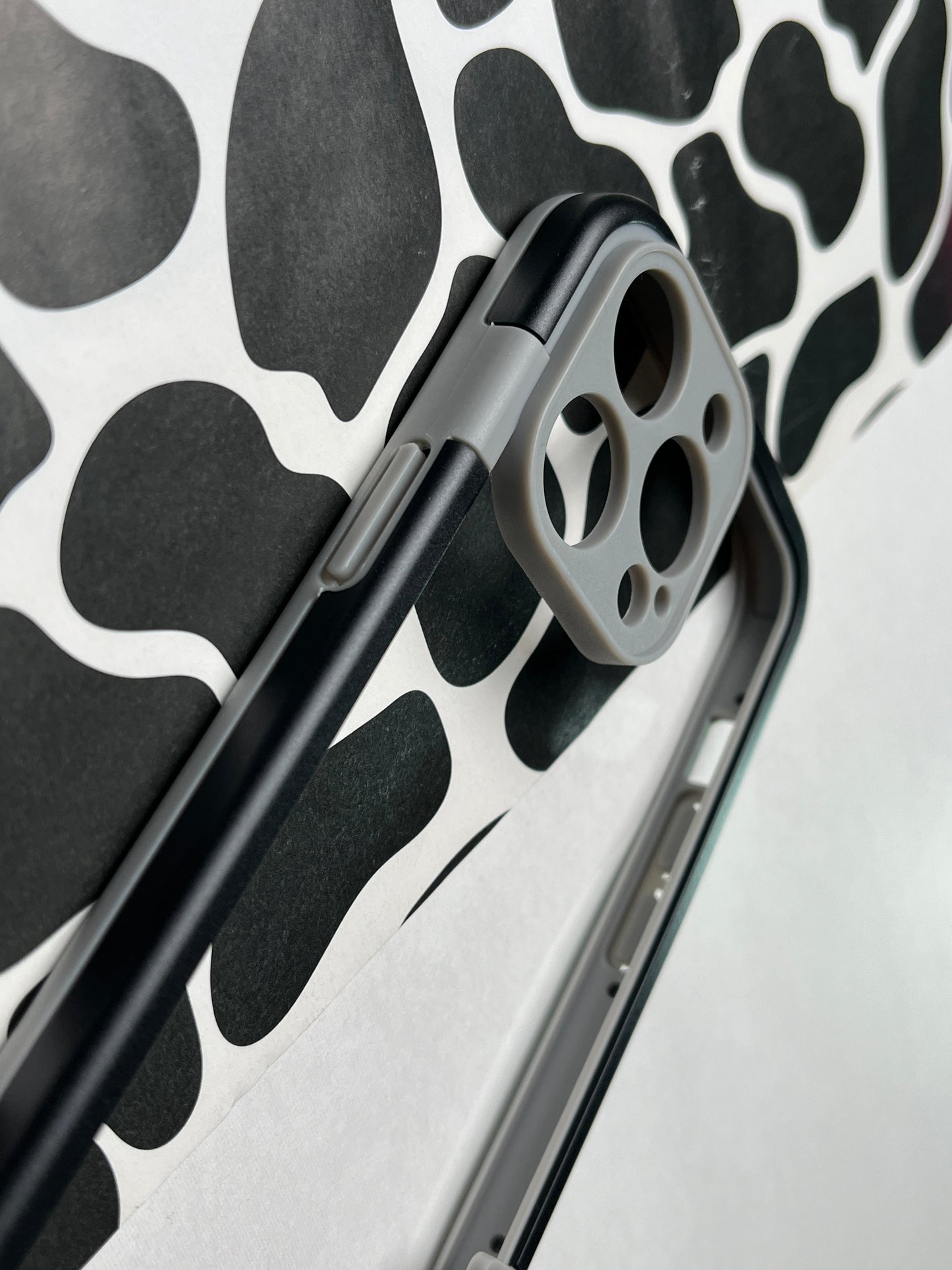 Walnut Black Bumper ring for iPhone