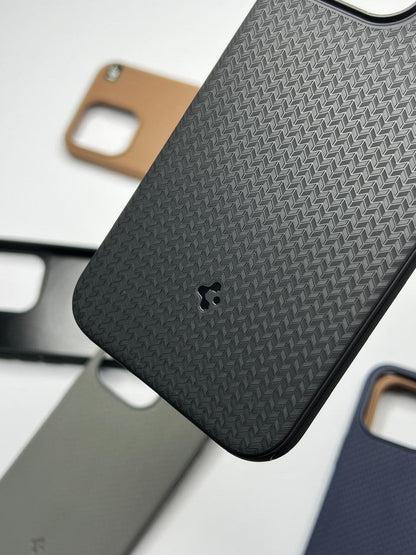 MAG ARMOR Spigen Case for iphone