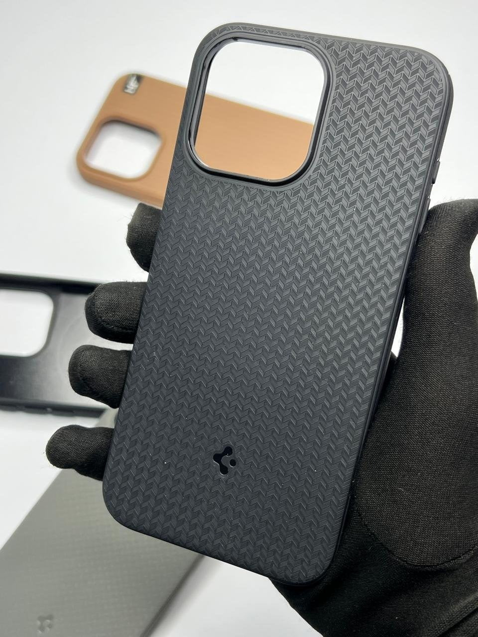 MAG ARMOR Spigen Case for iphone