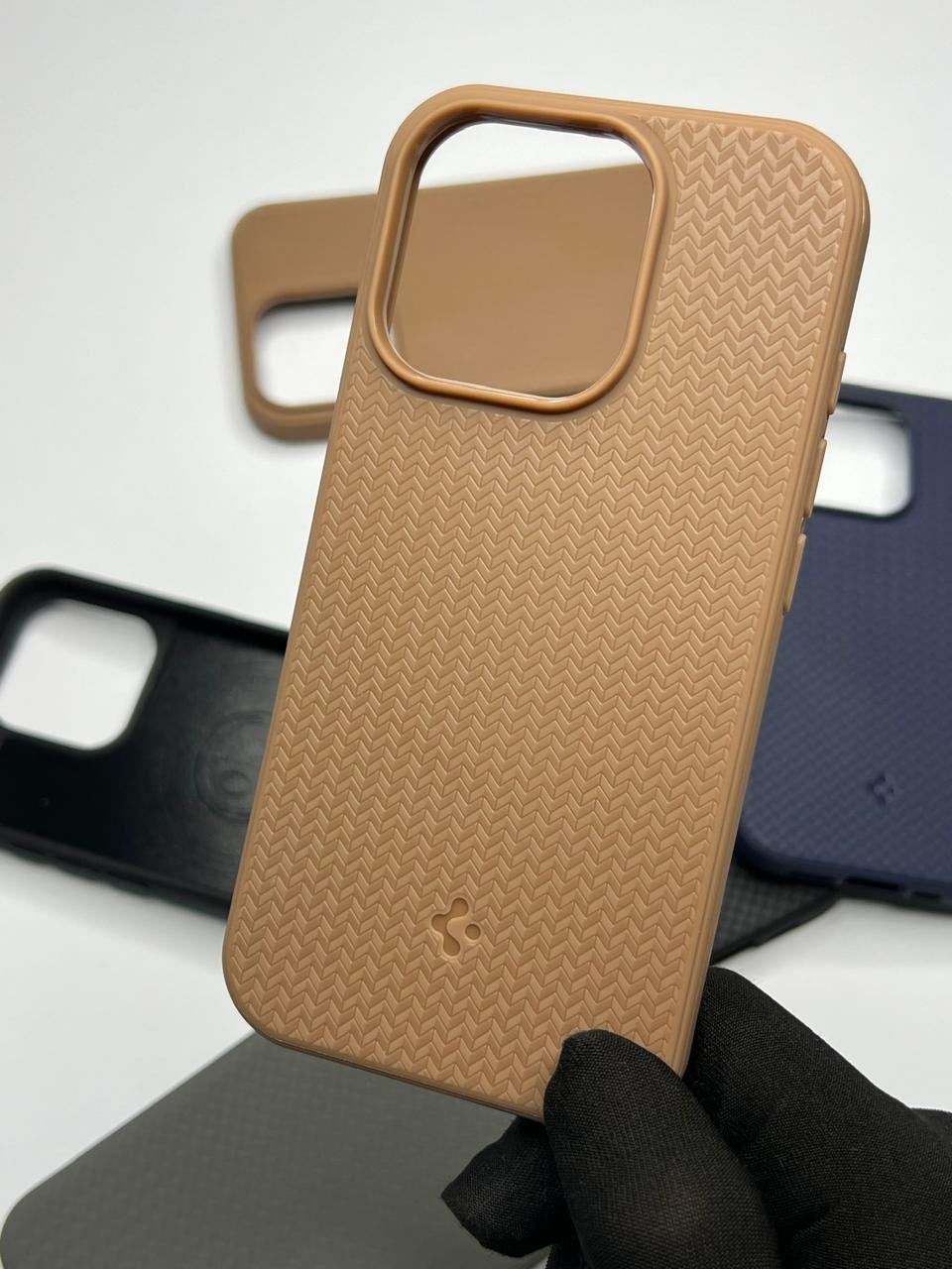 MAG ARMOR Spigen Case for iphone